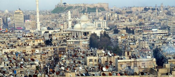 Pogled na tvrđavu u Alepu Pogled na tvrđavu u Alepu - Sputnik Srbija