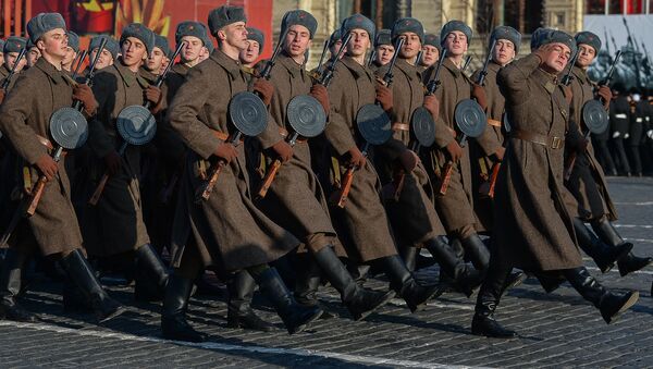 Свечани марш поводом годишњице легендарне параде 1941. године у Москви - Sputnik Србија