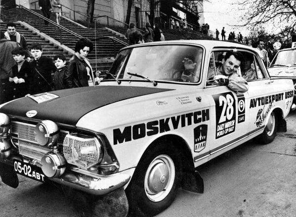 Аутомобил „Москвич“ под бројем 28 који је заузео 12 место у аутомобилској трци Лондон - Мексико 1970. године - Sputnik Србија