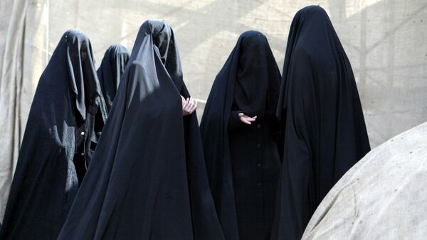 Turske žene obučene u burke - Sputnik Srbija