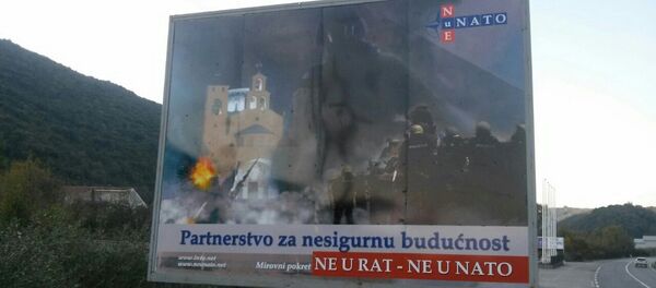 Anti-NATO bilbordi u Crnoj Gori - Sputnik Srbija
