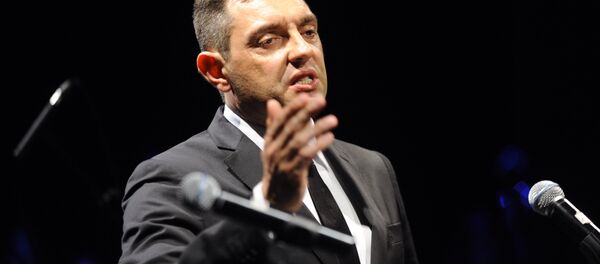 Министар за рад, запошљавање,борачка и социјална права Александар Вулин Министар за рад, запошљавање,борачка и социјална права Александар Вулин - Sputnik Србија