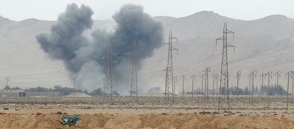 Сиријски војници на борбеним положајима у подручју града Палмире - Sputnik Србија