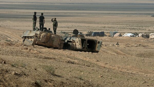 Sirijski vojnici na borbenim položajima u području grada Palmire - Sputnik Srbija
