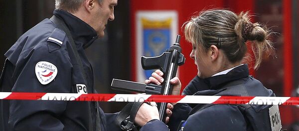 Француска полиција после терористичког напада у Паризу Француска полиција после терористичког напада у Паризу - Sputnik Србија