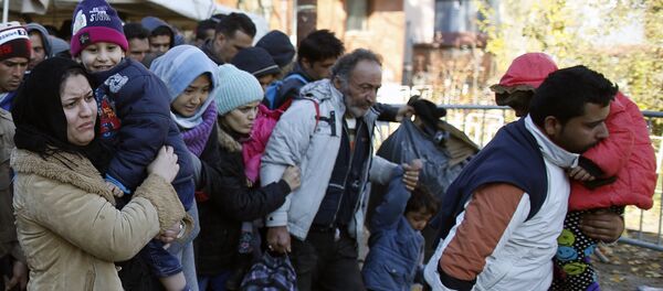 Избеглички центар у Прешеву - Sputnik Србија