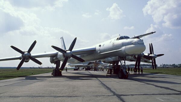 Ruski strateški bombarder Tu-95MS. - Sputnik Srbija