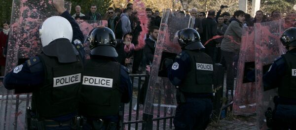 Сукоб полиције и опозиционара у Приштини - Sputnik Србија