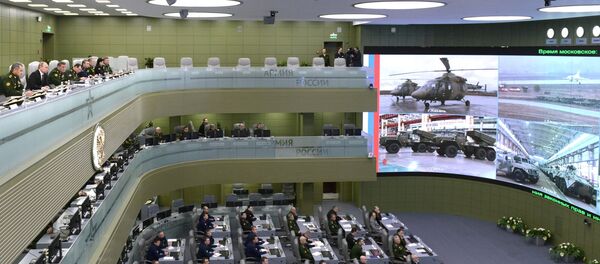 Predsednik Putin posetio komandni centar Ministarstva odbrane Rusije. Predsednik Putin posetio komandni centar Ministarstva odbrane Rusije. - Sputnik Srbija