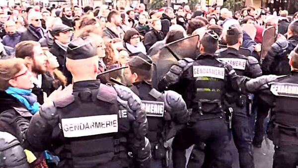 Sukob demonstranata i policije, Pariz - Sputnik Srbija