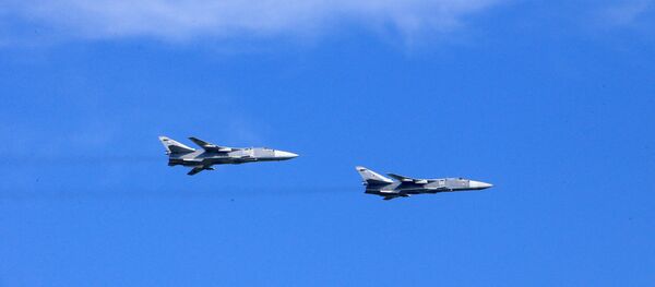 Ruski bombarderi Su-24 - Sputnik Srbija