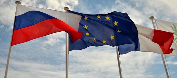 Заставе Русије, ЕУ и Француске на шеталишту у Ници, Француска Заставе Русије, ЕУ и Француске на шеталишту у Ници, Француска - Sputnik Србија