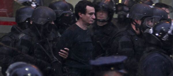 Хапшење лидер опозиционог покрета Самоопредељење Албина Куртија у Приштини Хапшење лидер опозиционог покрета Самоопредељење Албина Куртија у Приштини - Sputnik Србија