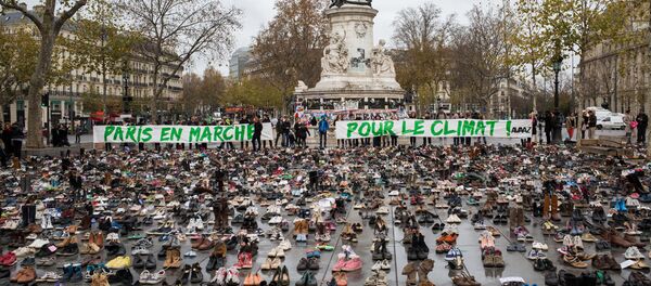 Ekološke akcije protesta u Parizu - Sputnik Srbija