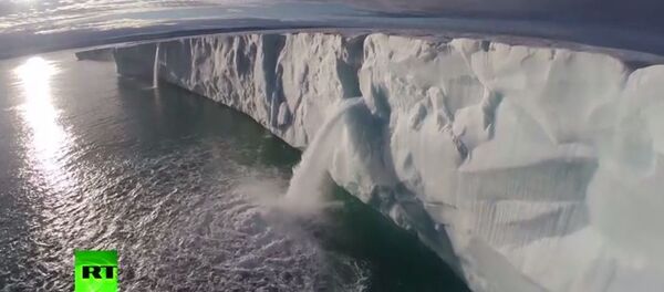 Topljenje leda na Arktiku - Sputnik Srbija