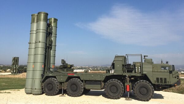 Русија распоређује противваздушне одбране ракетни систем С-400 у Сирији - Sputnik Србија