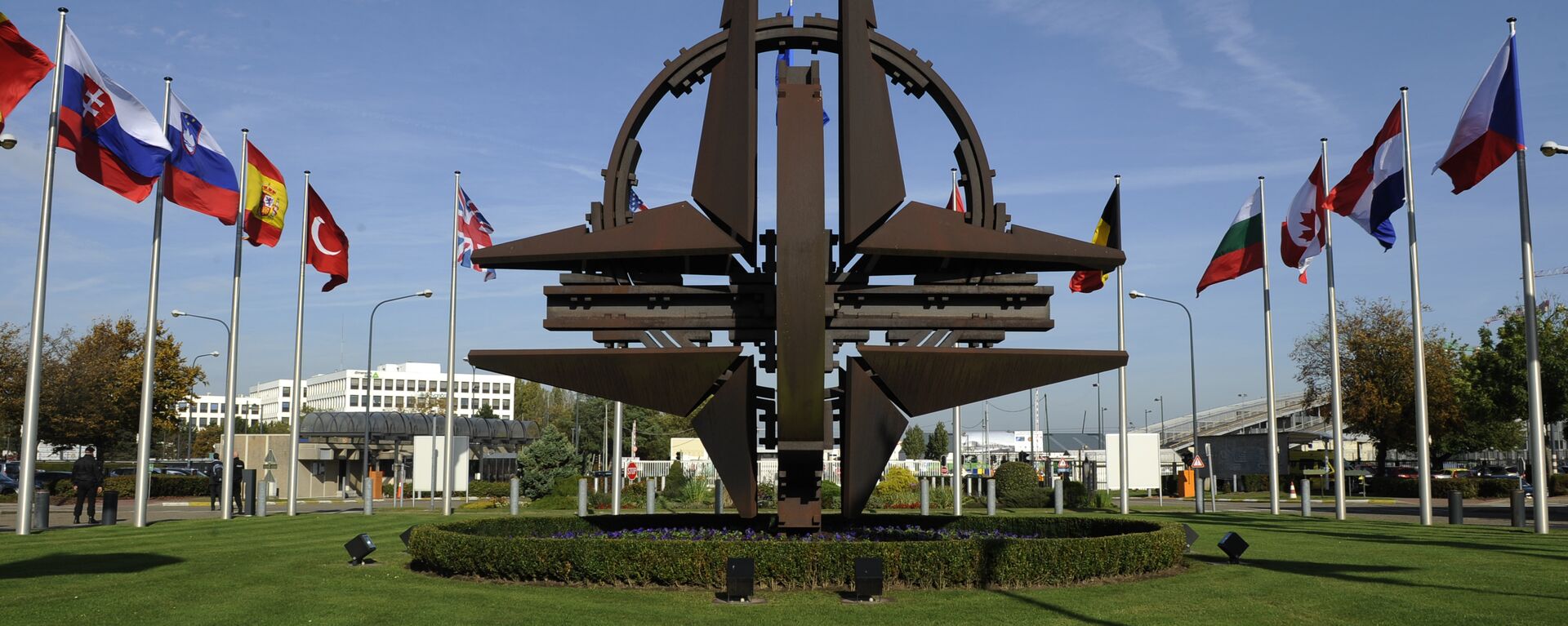 НАТО симбол у Бриселу - Sputnik Србија, 1920, 13.06.2021