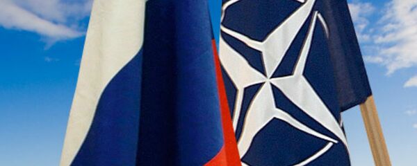 Zastave Rusije i NATO-a - Sputnik Srbija