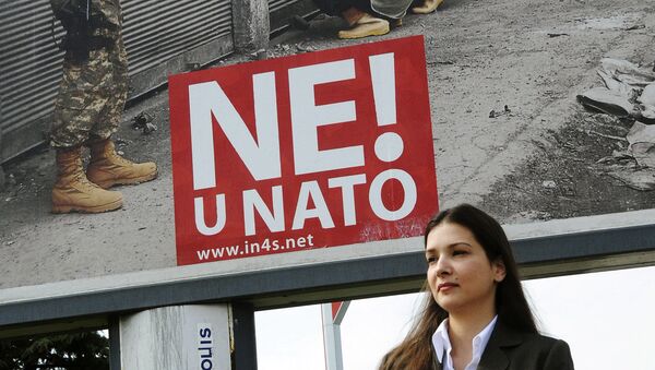 Anti-NATO bilbordi u Crnoj Gori - Sputnik Srbija