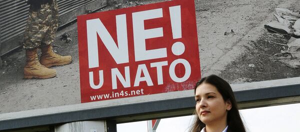 Анти-НАТО билборди у Црној Гори - Sputnik Србија