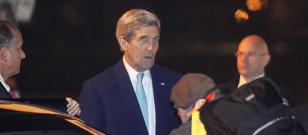 Državni sekretar SAD Džon Keri na aeorodromu Beogradu - Sputnik Srbija