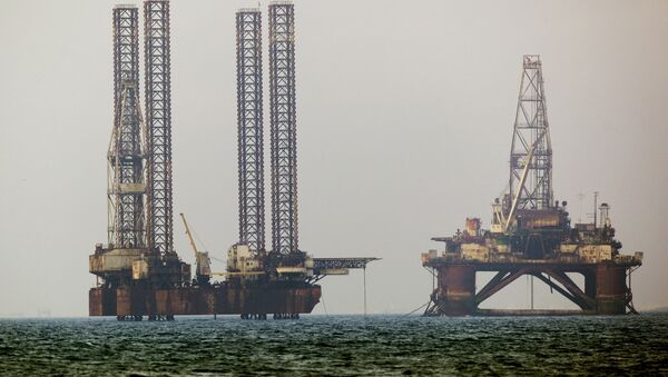 Нафтна платформа, Каспијско море - Sputnik Србија