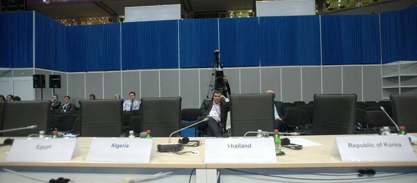 Prazna mesta Pred početak plenarne sednice na 22. Ministarskom savetu OEBS Prazna mesta Pred početak plenarne sednice na 22. Ministarskom savetu OEBS - Sputnik Srbija