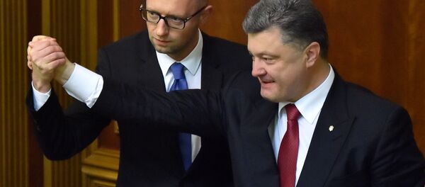 Арсениј Јацењук и Петро Порошенко - Sputnik Србија