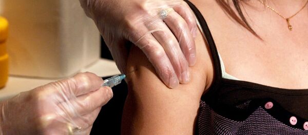 Davanje vakcine - Sputnik Srbija