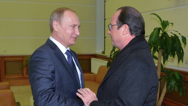 Председник Руске Федерације Владимир Путин и председник Француске Франсоа Оланд - Sputnik Србија