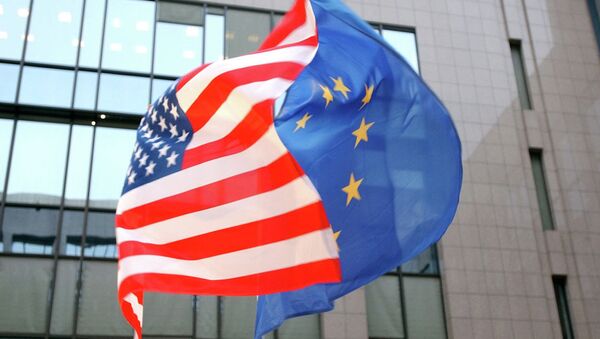 Застава САД и ЕУ - Sputnik Србија