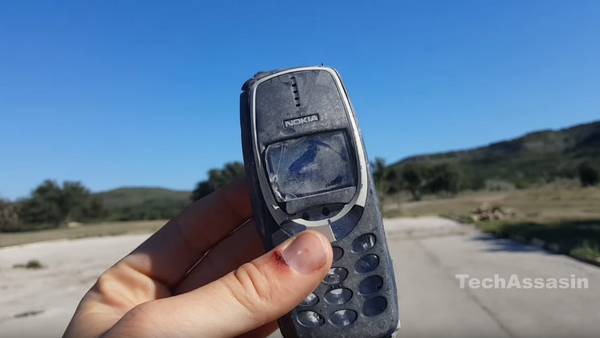 Nokia koja je preživela tenk - Sputnik Srbija