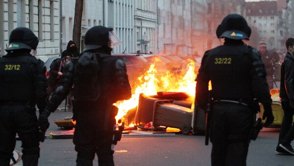 Сукоб полиције и левичара у Лајпцигу - Sputnik Србија