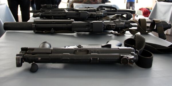 „Хеклер и Кох МП5” - велики број МП5 машинки  завршио је  у Сирији и Ираку - Sputnik Србија