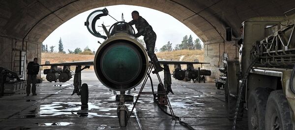 МИГ-21 који користи сиријска војска у борби против терориста - Sputnik Србија