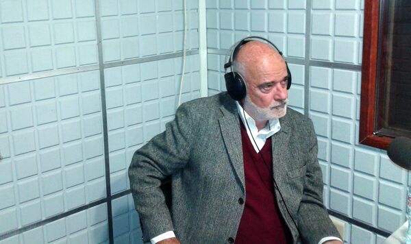 Bivši ambasador Savezne Republike Jugoslavije i Srbije i Crne Gore u Velikoj Britaniji Vladeta dr Janković Bivši ambasador Savezne Republike Jugoslavije i Srbije i Crne Gore u Velikoj Britaniji Vladeta dr Janković - Sputnik Srbija