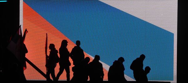 Присталице СНС-а по завршетку митинга. Присталице СНС-а по завршетку митинга. - Sputnik Србија