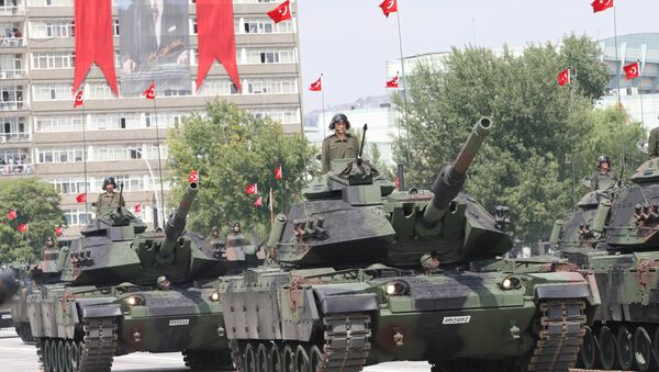 Tenkovi i avioni turske vojske u Ankari - Sputnik Srbija