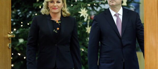 Tihomir Orešković, Kolinda Grabar Kitarović Tihomir Orešković, Kolinda Grabar Kitarović - Sputnik Srbija