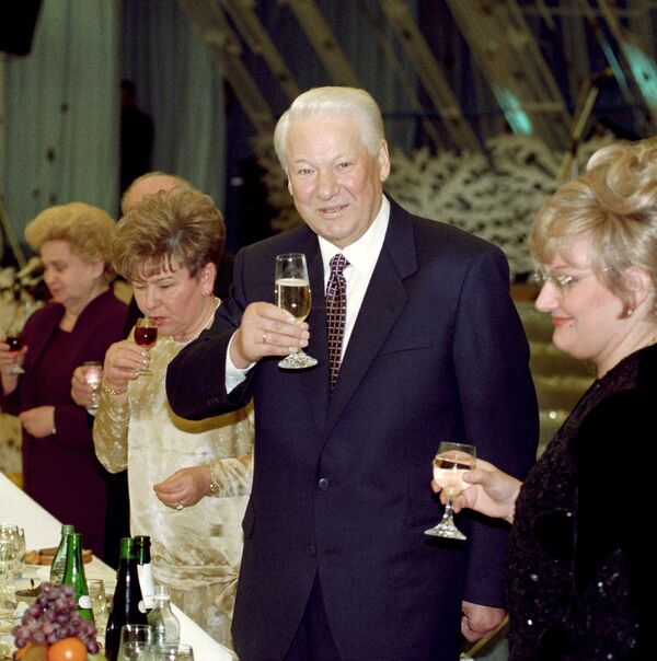 Борис Јељцин на новогодишњем пријему у Кремљу. Борис Јељцин на новогодишњем пријему у Кремљу. - Sputnik Србија