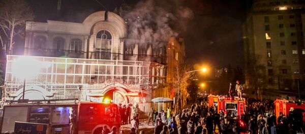 Демонстрације испред Амбасаде Саудијске Арабије у Техерану - Sputnik Србија