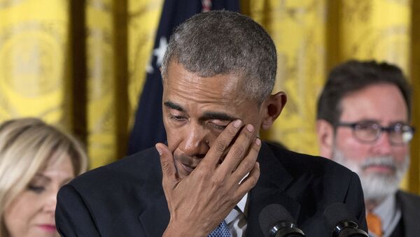 Predsednik SAD Barak Obama plakao na konferenciji za novinare - Sputnik Srbija