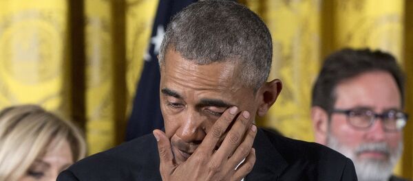 Председник САД Барак Обама плакао на конференцији за новинаре Председник САД Барак Обама плакао на конференцији за новинаре - Sputnik Србија