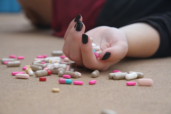 Nasilni kraj jednog života možda je najveći poraz sa porodicu, ali i za psihoterapeuta koji je uložio trud u izlečenje. Nasilni kraj jednog života možda je najveći poraz sa porodicu, ali i za psihoterapeuta koji je uložio trud u izlečenje. - Sputnik Srbija