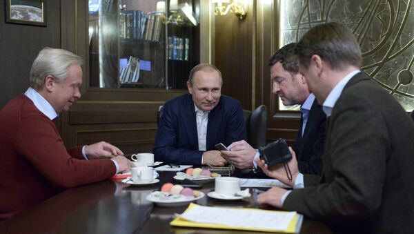 Ruski predsednik Vladimir Putin razgovara sa urednicima nemačkog lista Bild - Sputnik Srbija