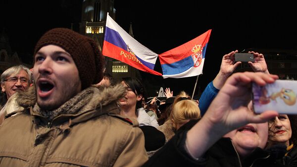 Zastave Rusije i Srbije - Sputnik Srbija