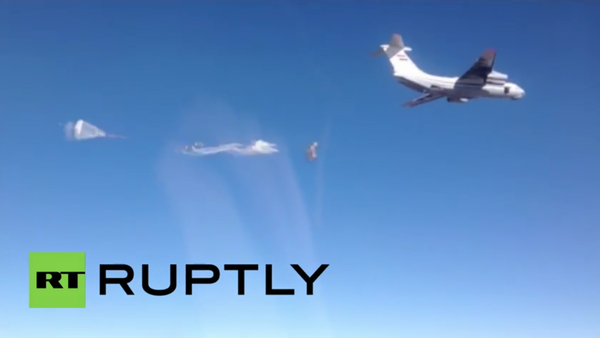 Syria: Russian planes airdrop 22 tonnes of humanitarian aid - Sputnik Srbija