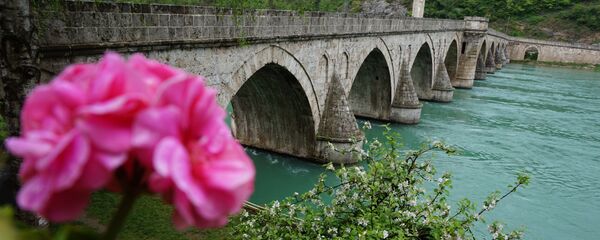 Стари мост у Вишеграду на Дрини Стари мост у Вишеграду на Дрини - Sputnik Србија