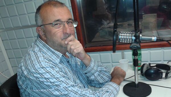 Profesor na Fakultetu za medije i komunikacije i novinar Zoran Ćirjaković - Sputnik Srbija