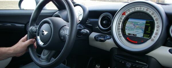 Vozač - ilustracija - Sputnik Srbija